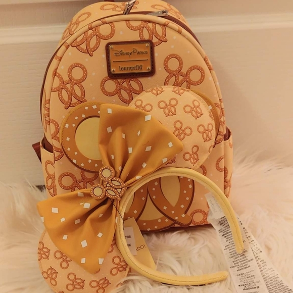 Loungefly Bags Nwt Disney Parks Loungefly Mickey Pretzel Scented